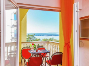 Apartment in Dramalj with sea beach